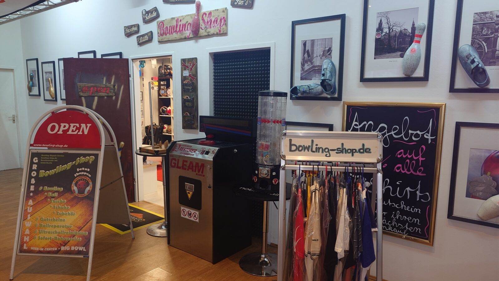 Bowling Shop Berlin Lichtenberg 3 Laden Eingang Sep.2024